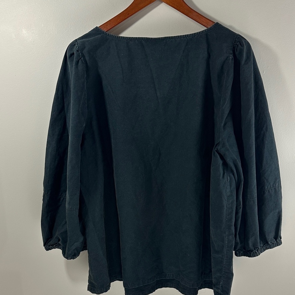 Ava & Viv Elegant Black Blouse with Puffy Balloon Sleeves Size 1X - Picture 5 of 6